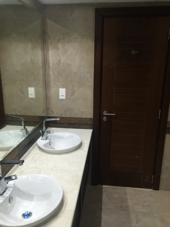 Al-Sahab 2, Marina (Master Bathroom)